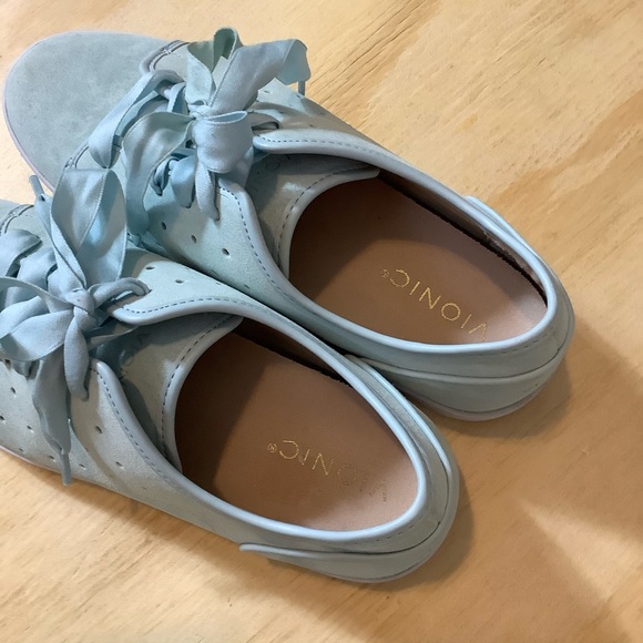 Women's Vionic size 8 KEKE Suede Lace-Up Mist Blue SO SOFT Sneaker - Picture 6 of 11